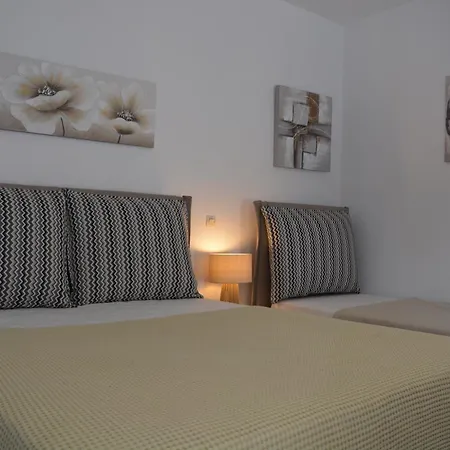 Apartment Seafront *